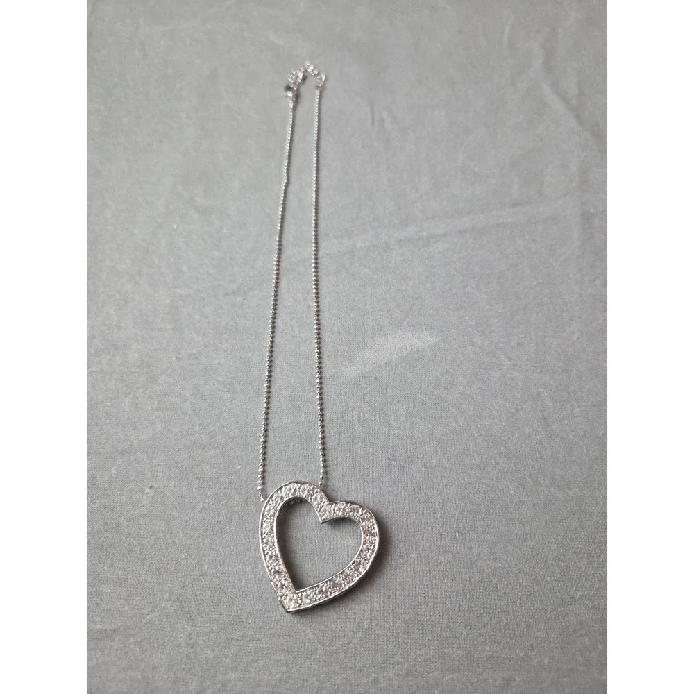 Beautiful vintage CZ Floating Heart Pave Setting 16